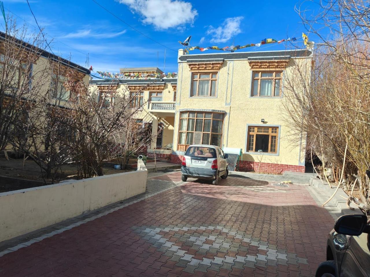 Hotel Lonchay Residency Leh Dış mekan fotoğraf
